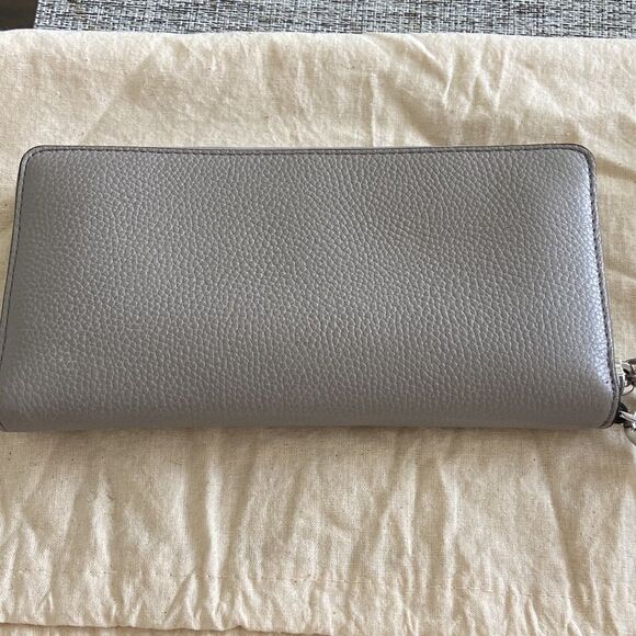 MICHAEL Michael Kors Large Leather Smartphone Wristlet NWOT light grey neverused - Picture 8 of 12